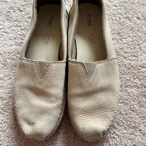 TOMS Light Tan Casual Slip-Ons